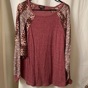 Women’s long sleeve ribbed top